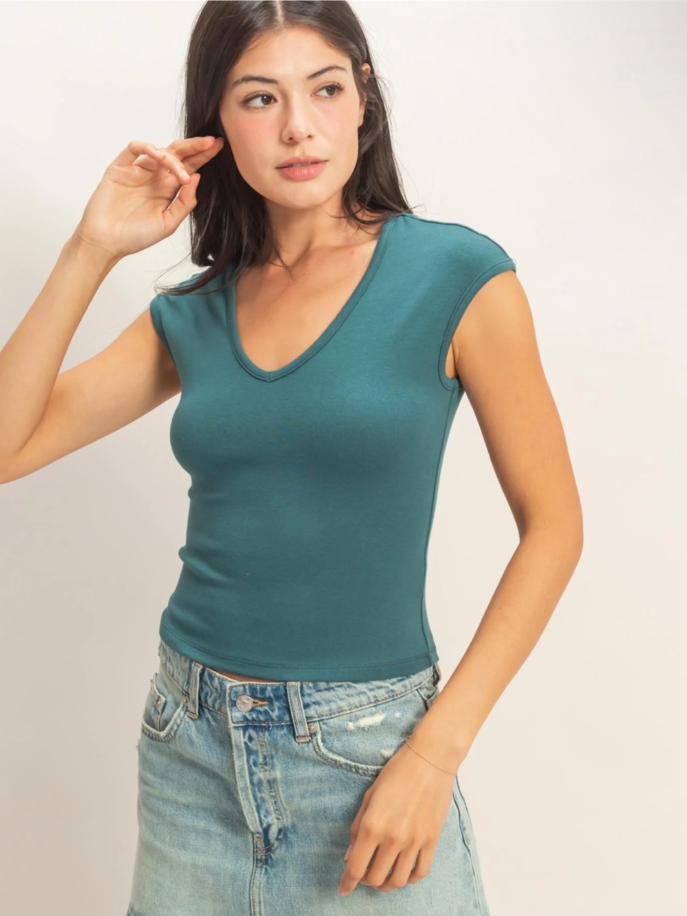 NEW Double Zero Teal V-Neck Cap Sleeve Fitted Tee – Small
